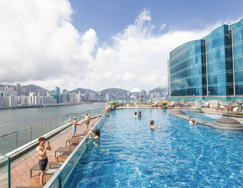 Harbour Grand Swimming pool ©Harbour Grand Kowloon