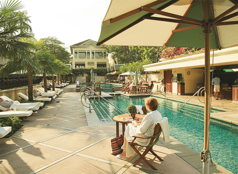 럭셔리한 수영장을 갖춘 방콕 페닌슐라 호텔