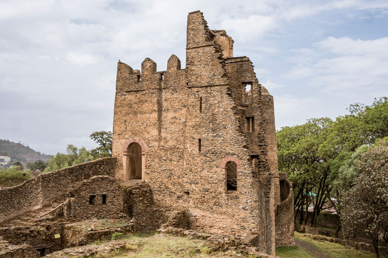‘성곽의 도시’로 불리는 곤다르. 파실리다스 황제의 궁 등 요새처럼 굳건한 성이 아직도 원형을 보존한 채 남아 있다