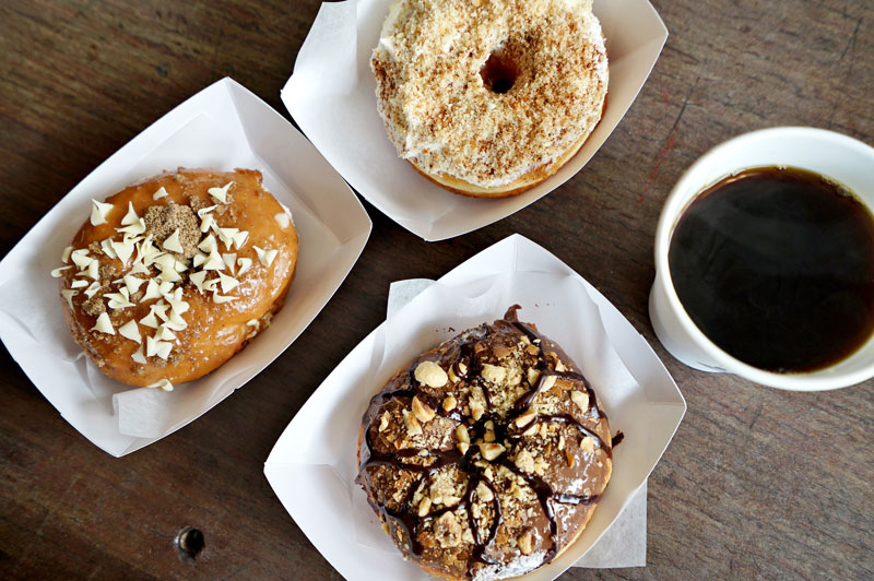 토론토의 ‘마약 도넛’이라는 글로리 홀 도넛