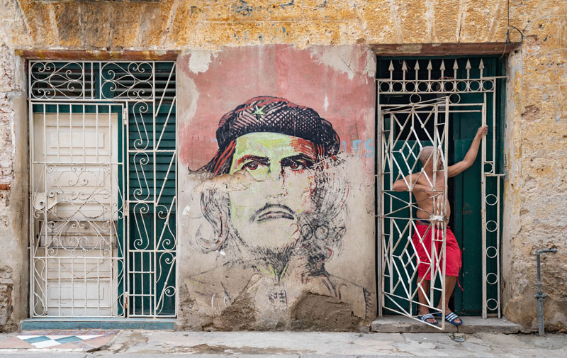 쿠바 곳곳에서 체 게바라의 벽화를 만나 볼 수 있다