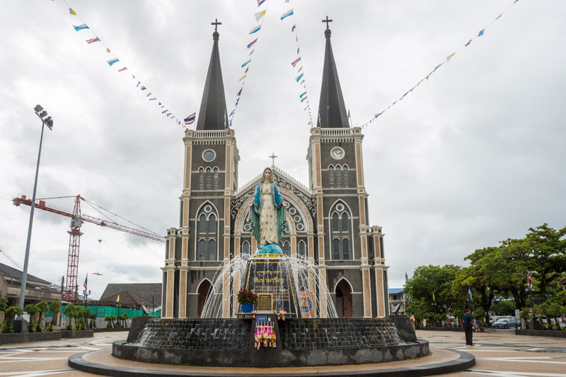 태국에서 가장 크고 아름다운 성당으로 꼽히는 찬타부리 대성당