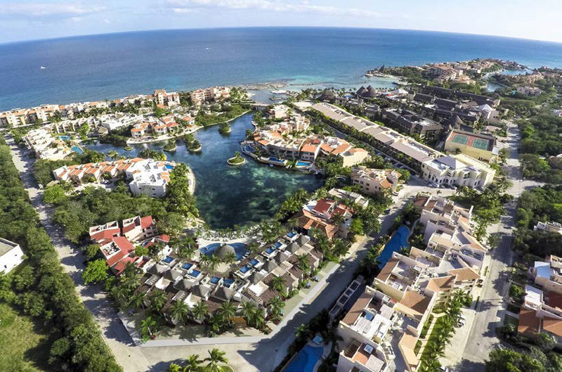 멕시코 푸에르토 아벤투라스에 위치한 카사 호텔 리비에라 마야는 전용해변을 갖고 있으며 바다 및 골프장이 근접해 있다 ⓒSLH