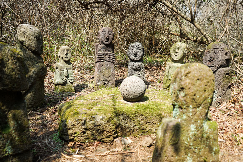 돌문화공원에서는 시대별, 생활사별로 다양한 돌을 만날 수 있다.