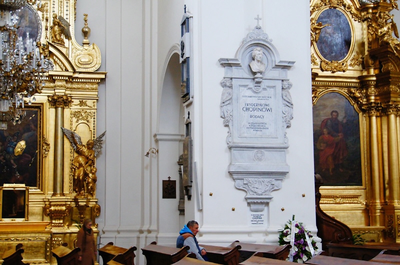 프랑스에서 가져온 쇼팽의 심장이 안치된 성 십자가 교회 ©Polish Tourism Organisation