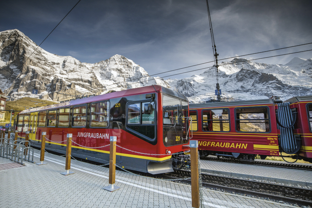 융프라우열차는 하행 3대당 상행 1대의 에너지를 생산한다 Jungfrau Railways
