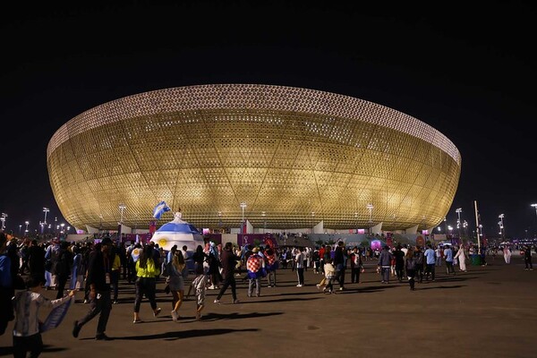 카타르항공이 도하 환승객들을 위해 카타르 월드컵 경기가 열렸던 다섯 개의 스타디움을 둘러보는 투어 프로그램을 선보였다 ⓒ카타르항공