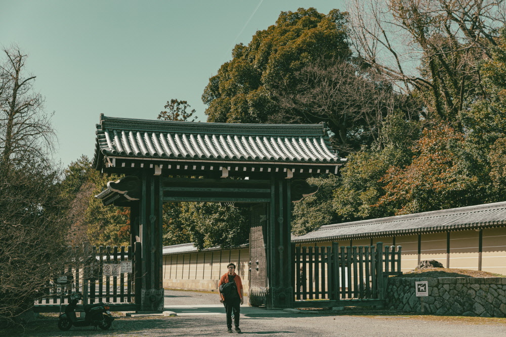  교토의 역사와 자연을 동시에 즐길 수 있는 교토고엔(교토공원)