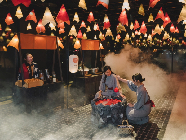 사진_벳푸 /   카이 벳푸에서 만날 수 있는 지옥온천 테마의 ‘지옥의 여름 축제’ / 호시노 리조트