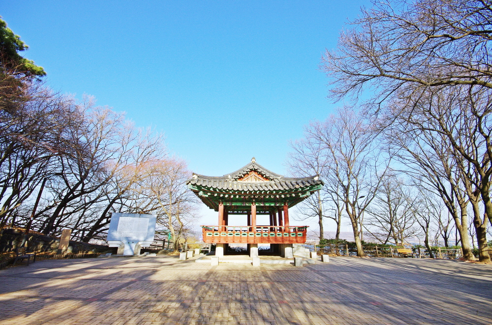궁산 소악루