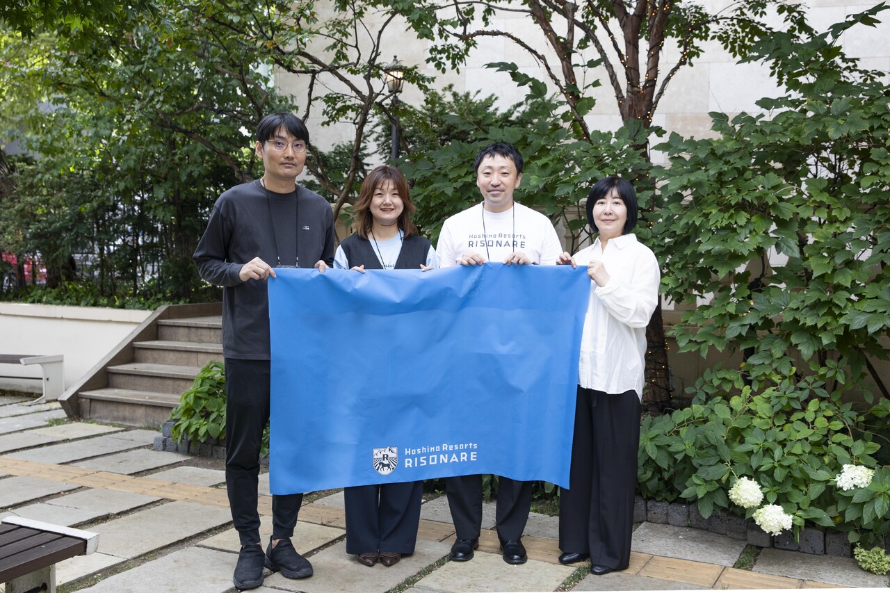 사진 왼쪽부터 호시노 리조트 한국사무소 S&M 박용준 이사, 호시노 리조트 한국사무소 S&M한미화(Bika Han ) 대표, 리조나레 사사키 코키 마케팅 유닛 디렉터, 호시노 리조트 한국사무소 S&M 티나(Tina) 이사